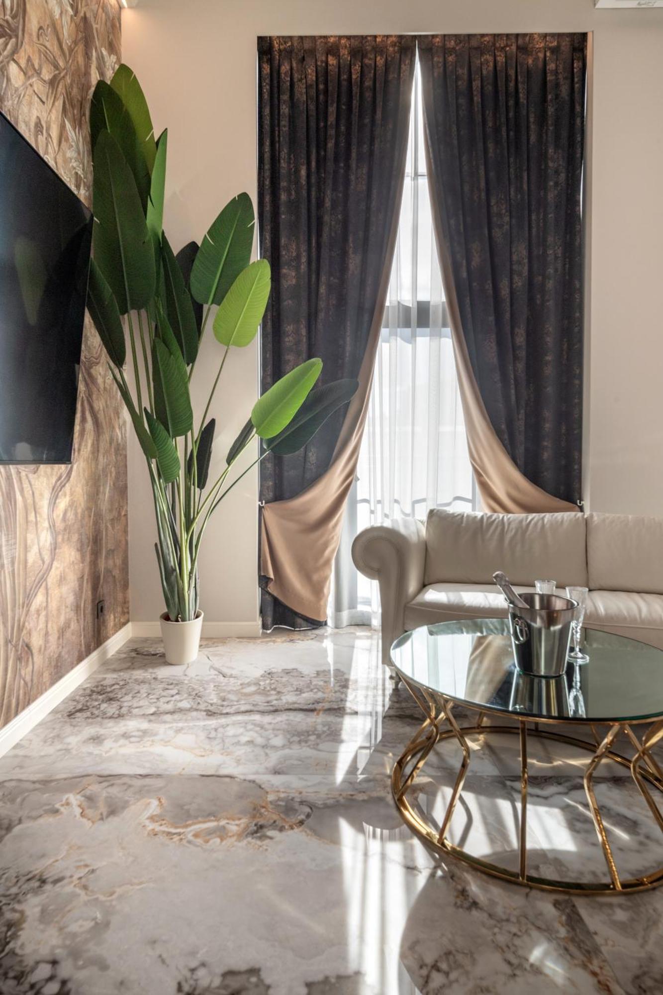 Jacuzzi Exotica Apartment Kłajpeda Zewnętrze zdjęcie